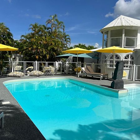 Green Lord Domaine - Lodges Piscine & Spa - Bar & Lounge - Restaurant Gastronomique Lamentin Exterior foto