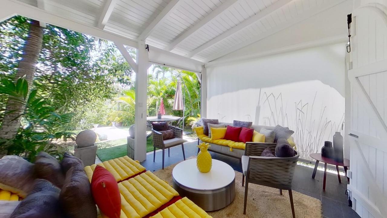 Green Lord Domaine - Lodges Piscine & Spa - Bar & Lounge - Restaurant Gastronomique Lamentin Exterior foto