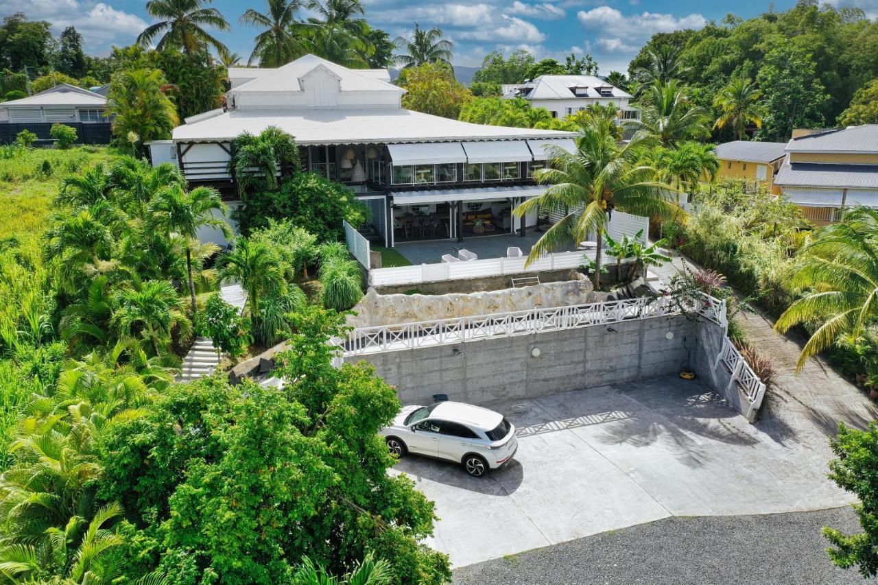 Green Lord Domaine - Lodges Piscine & Spa - Bar & Lounge - Restaurant Gastronomique Lamentin Exterior foto