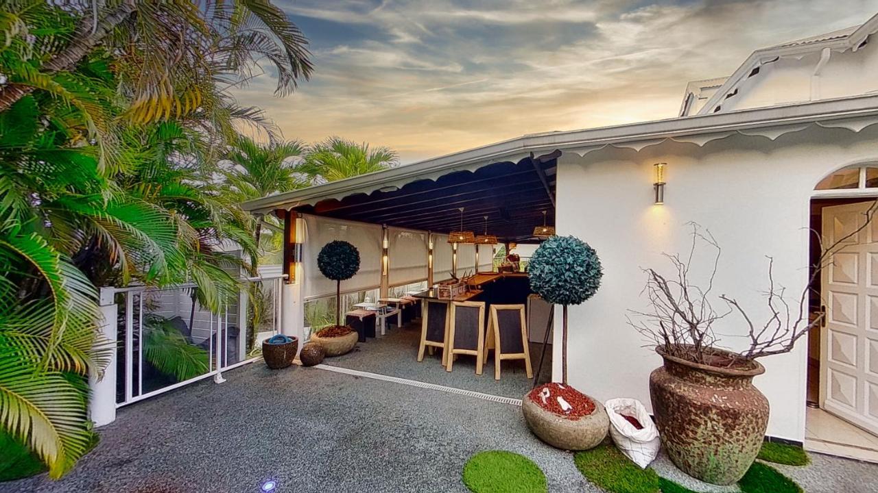 Green Lord Domaine - Lodges Piscine & Spa - Bar & Lounge - Restaurant Gastronomique Lamentin Exterior foto